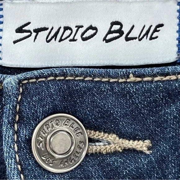 Studio Blue Dark Wash Lightly Distressed Jeans Size 28 - Picture 7 of 10